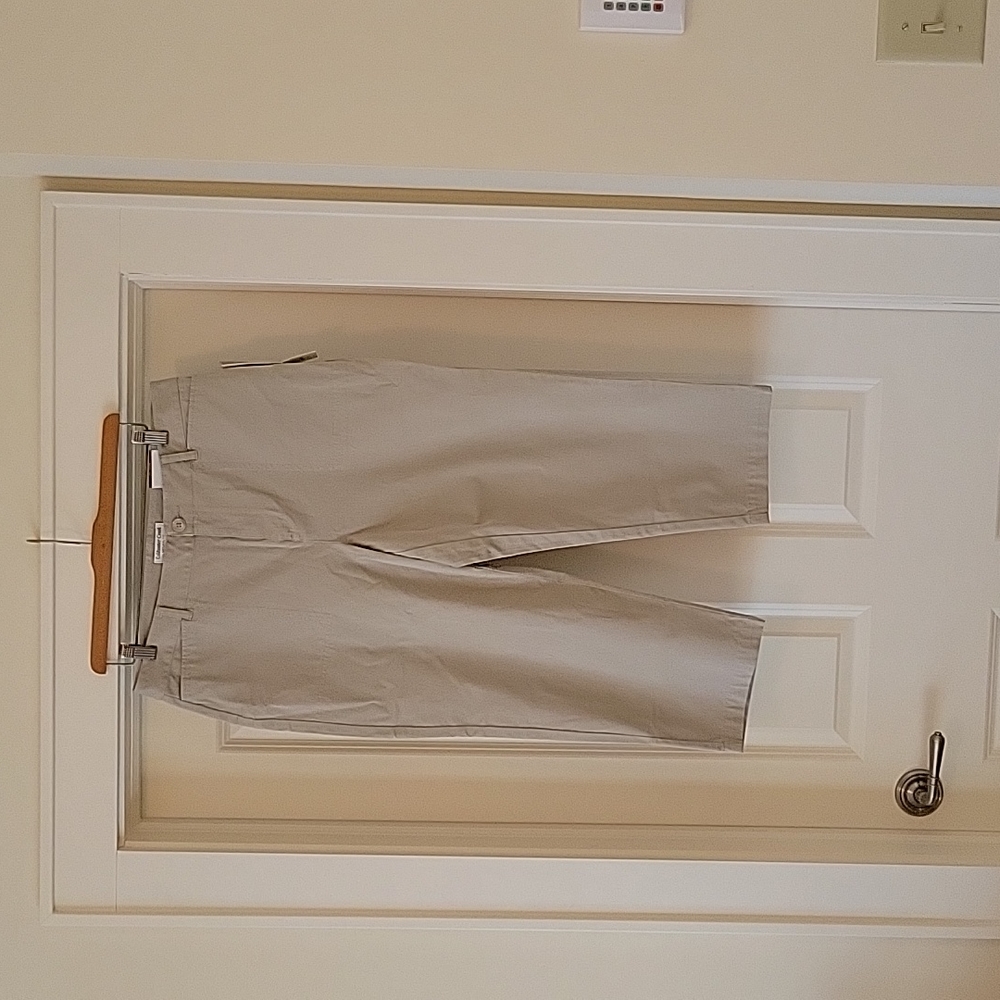 Coldwater Creek khaki cropped pants